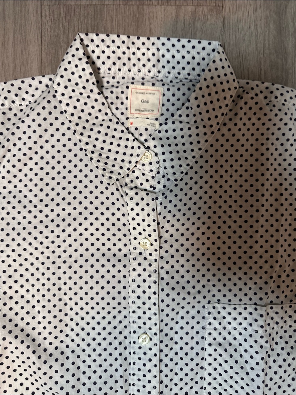 Gap The Boyfriend Shirt  White & Black Polk Dot Size M
